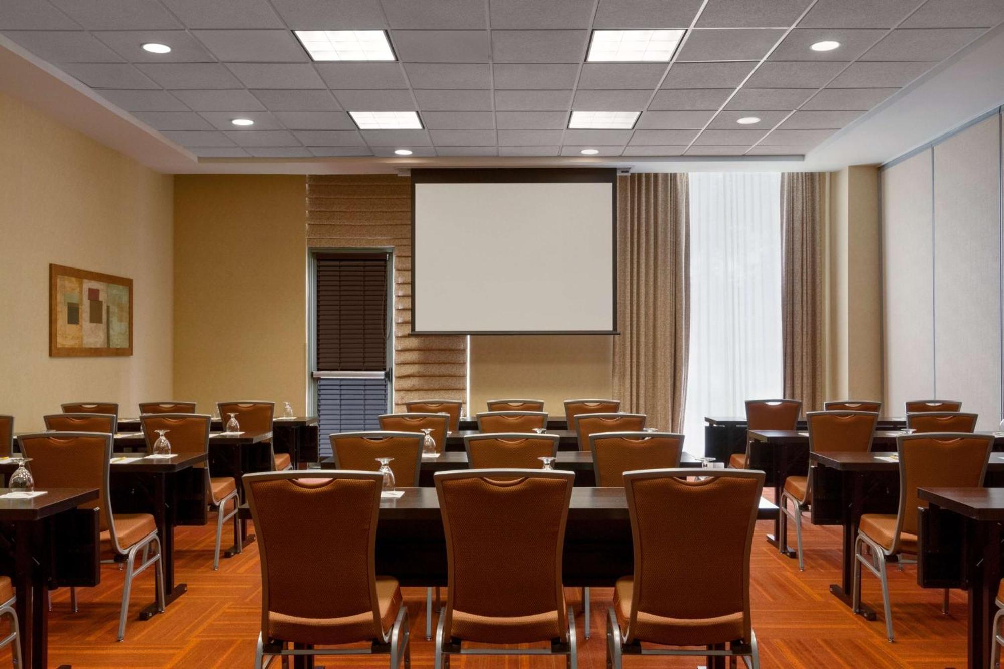 Hilton Garden Inn Atlanta Marietta Смирна Экстерьер фото